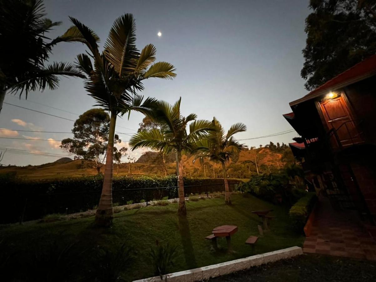Hotel El Cielo Jardín Exterior foto